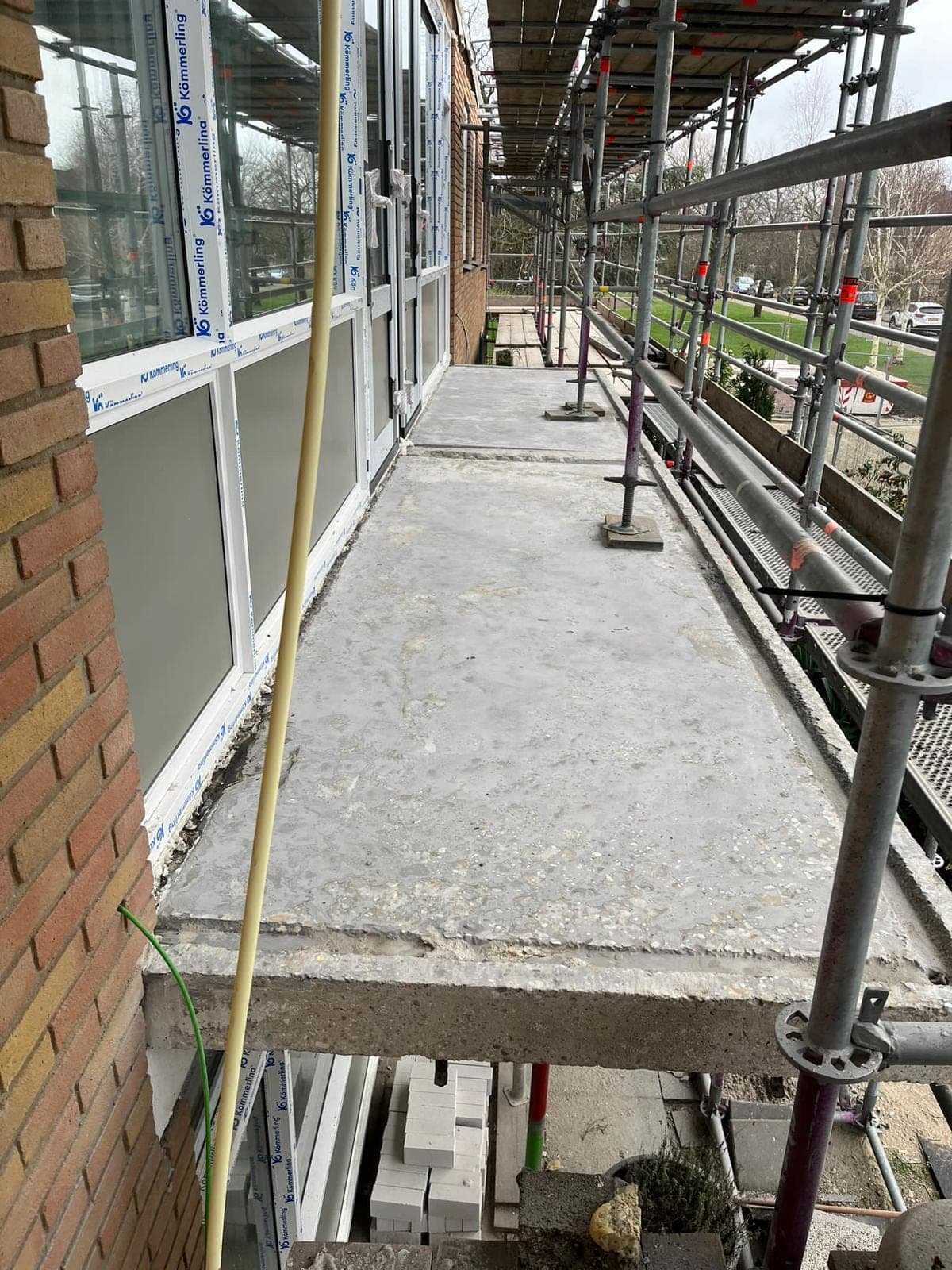 Balkon in Sint Pancras tijdens de renovatie