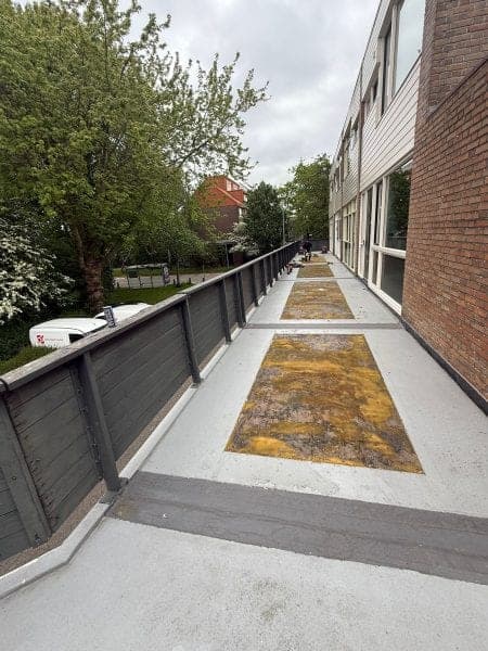 Slijtlaag aanbrengen op een galerijvloer